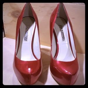 Ladies Size 5 BCBG Heels